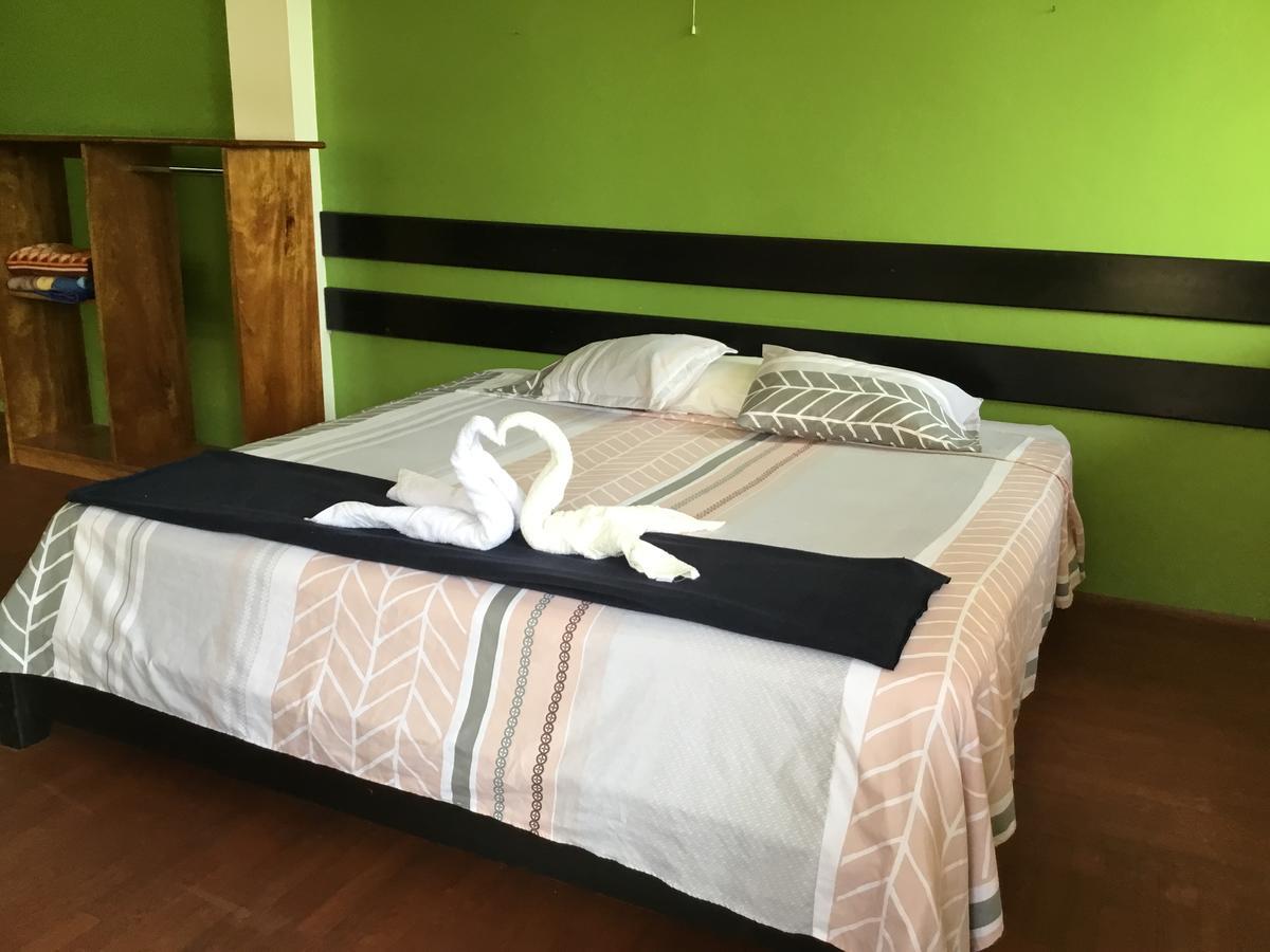 Tambopata Hostel Puerto Maldonado Esterno foto